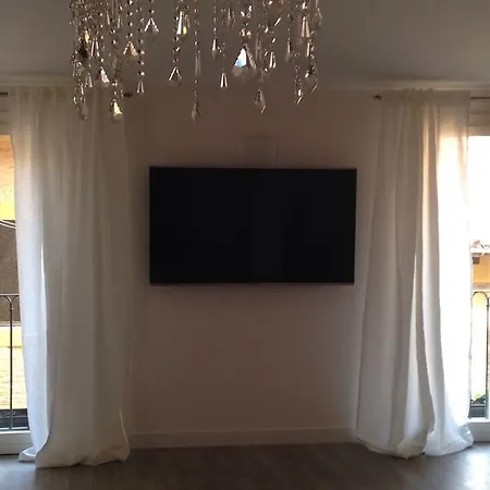 Appartement In Un Borgo Nel Centro Storico *