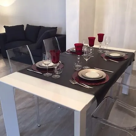 Appartamento In Un Borgo Nel Centro Storico Bologna