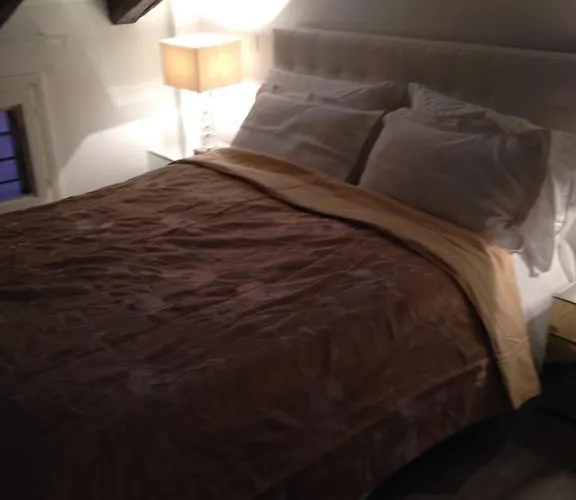 In Un Borgo Nel Centro Storico Bologna